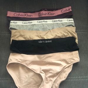 Calvin Klein 5 pairs of underwear